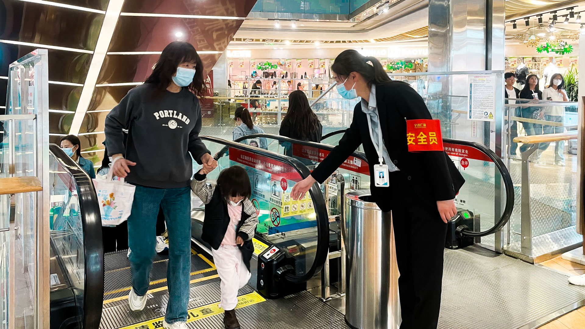 百貨公司：致敬勞動者，平凡亦有光！圖三-2.jpg